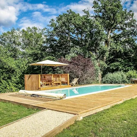 Domaine De Maisonneuve Sugeres